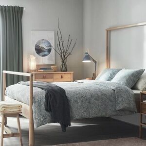 IKEA TRÄDKRASSULA Twin Duvet Cover in Blue and White